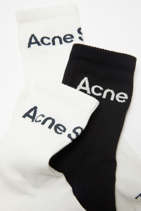 (image for) Long-Lasting Cotton logo socks - 3 pack